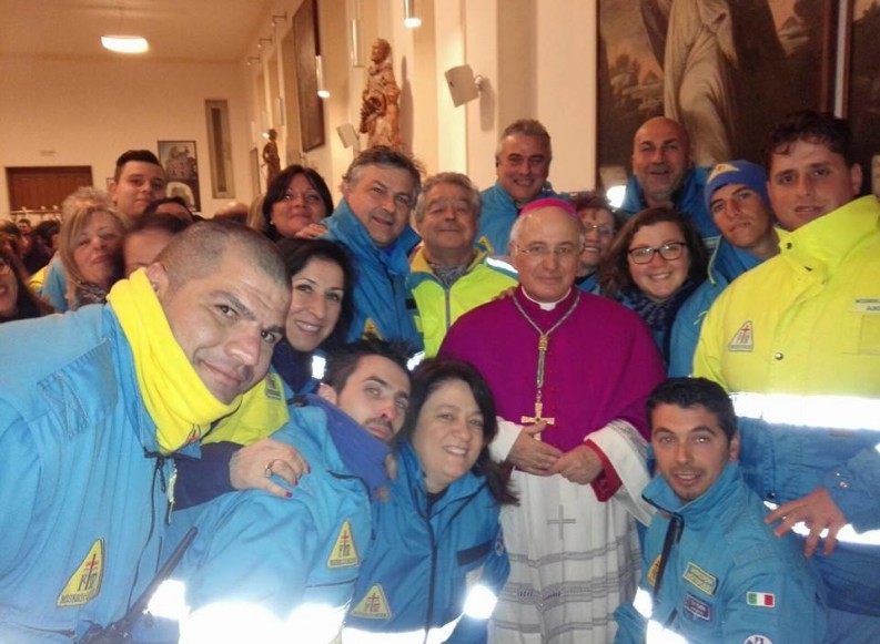 Permalink to Gli auguri della Misericordia di Andria al Vescovo della Diocesi Mons. Luigi Mansi Gli auguri della Misericordia di Andria al Vescovo della Diocesi Mons. Luigi Mansi