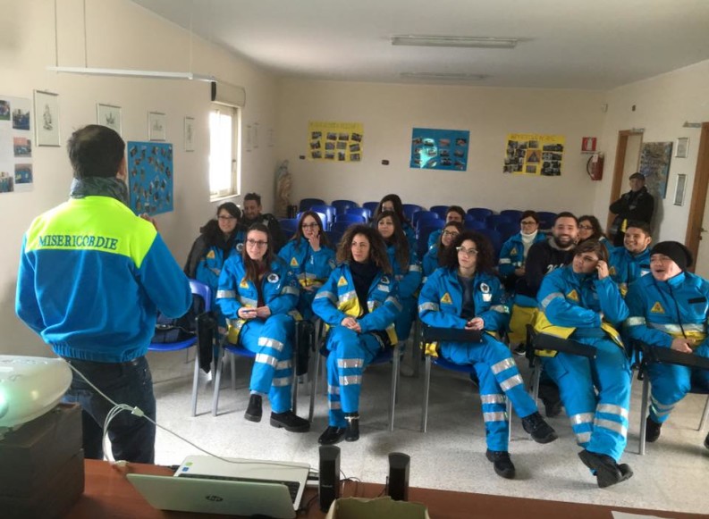 Permalink to Servizio Civile 2017, tutto pronto al via per i 24 neo volontari della Misericordia Servizio Civile 2017, tutto pronto al via per i 24 neo volontari della Misericordia