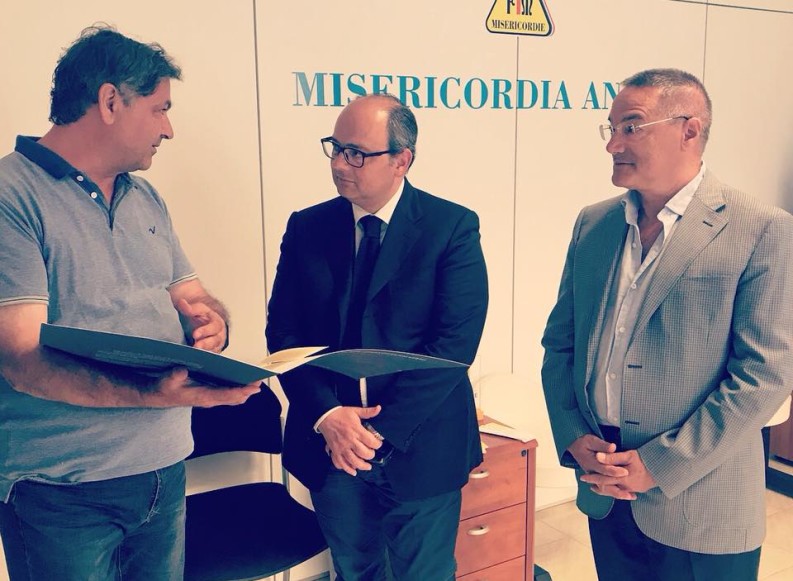 Permalink to Visita istituzionale del Direttore Generale dell’ASL BT all’interno dell’Ambulatorio Solidale Visita istituzionale del Direttore Generale dell’ASL BT all’interno dell’Ambulatorio Solidale
